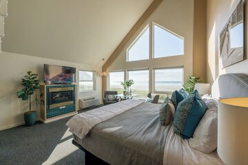 Beach/ocean view
