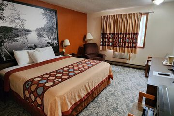 Room 13 of 25