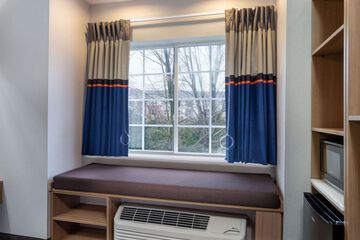 Room 16 of 24