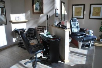 Nail salon