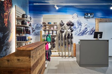 Snow and ski sports