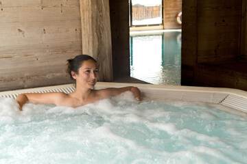 Indoor spa tub