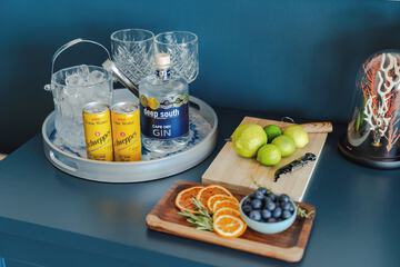 Room amenity