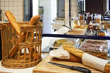 Breakfast area