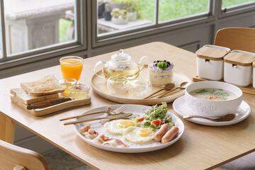 Breakfast meal