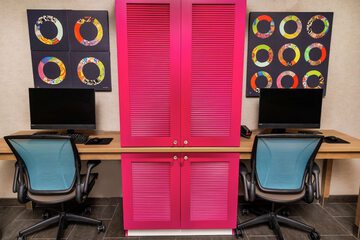 Business Center 46 of 46