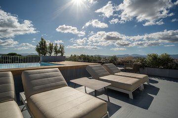 Rooftop pool