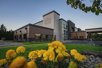 Phoenix Inn Suites South Salem
