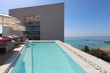 Rooftop pool