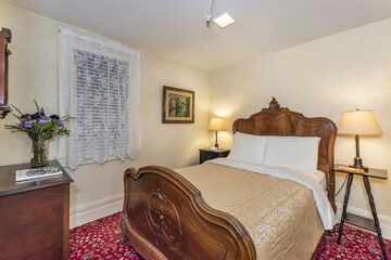Room 15 of 78