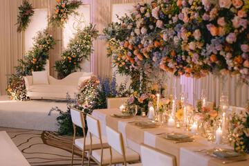 Ballroom/Hall 92 of 104