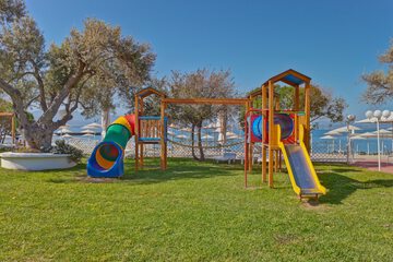 Children's play area - outdoor