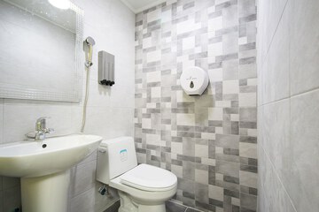Bathroom shower
