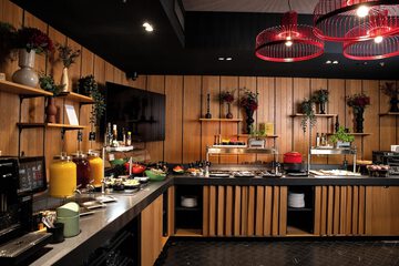 Breakfast buffet