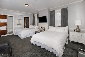 Room 16 of 51