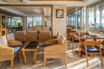 Coffee shop
