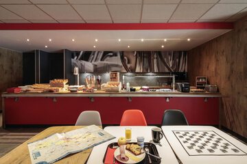 Breakfast area