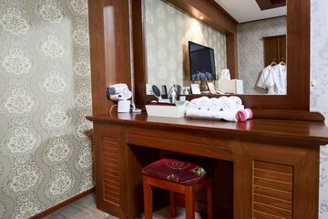 Room amenity