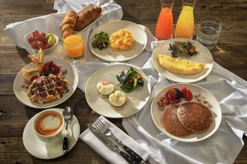 Breakfast buffet