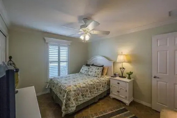 guest_rooms
