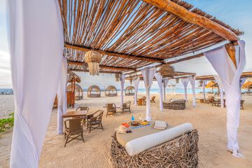 Beach bar