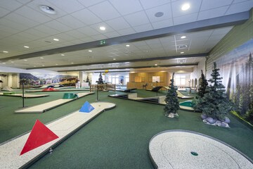 Mini-golf