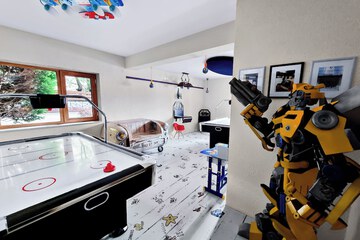 Children's play area - indoor