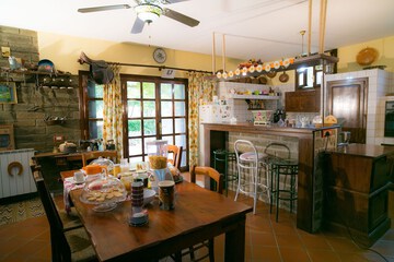 Breakfast area