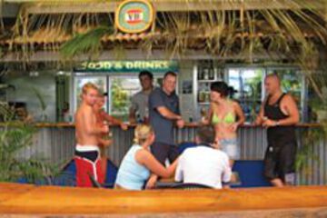 CAIRNS BEACH HOUSE 3