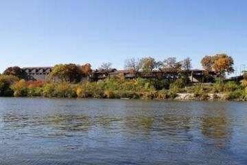  Cliffbreakers Riverside and Conference Center 38