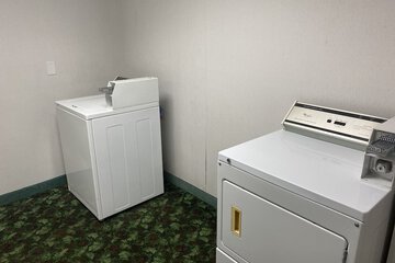 Room 14 of 16