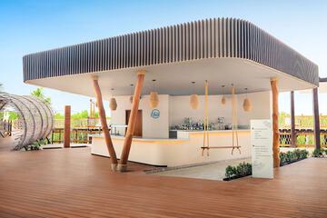 Poolside bar