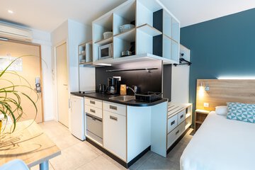 Private kitchenette