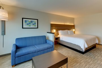 Room 16 of 70