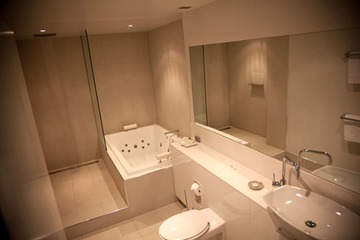 Jetted tub