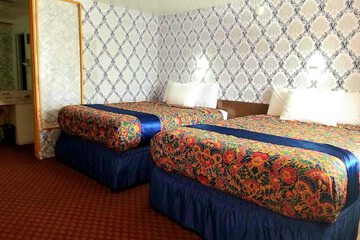 Town House Motor Inn