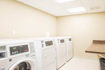 Laundry 23 of 28