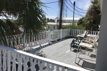 Sundeck