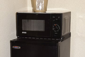 Mini-refrigerator
