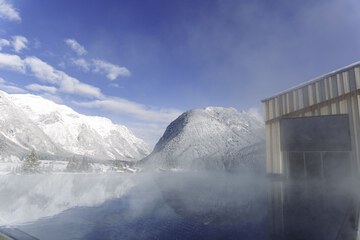 Infinity pool