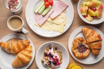 Breakfast meal