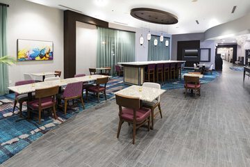 Hotel Interior 7 of 118