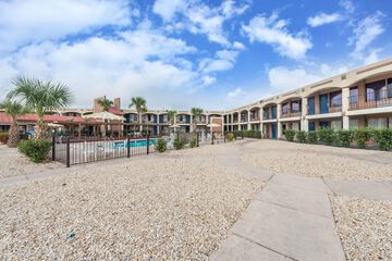 Days Inn by Wyndham San Antonio Splashtown / ATT Center