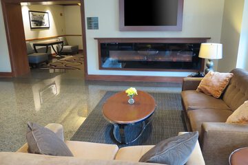 Hotel Interior 4 of 36