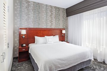 Room 18 of 33