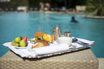 Poolside bar