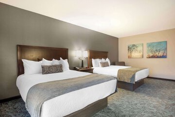 Room 40 of 51