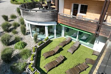 Sundeck