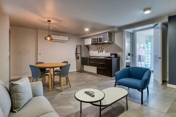 Private kitchenette