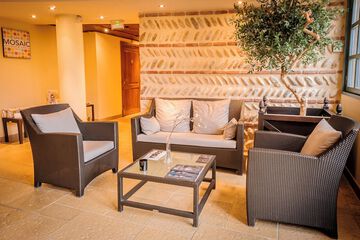 Spa reception